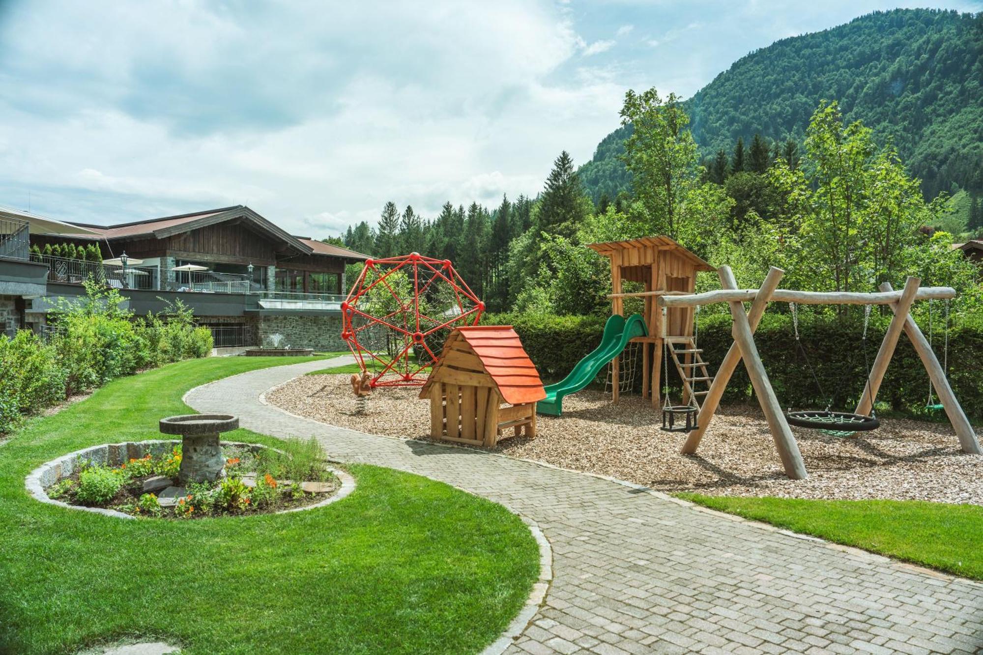 Hotel Jagdschloessl Kirchdorf in Tirol Exterior photo